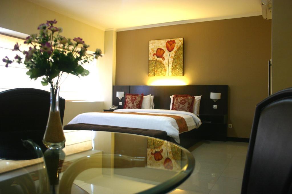 Royal Mamberamo Hotel Sorong Cameră foto
