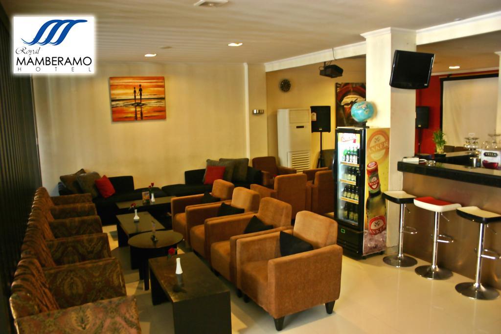 Royal Mamberamo Hotel Sorong Exterior foto