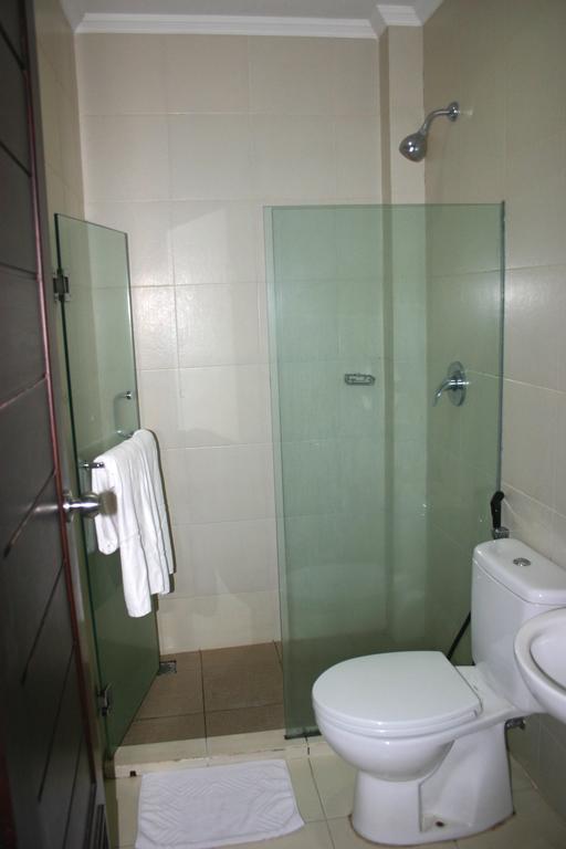 Royal Mamberamo Hotel Sorong Cameră foto