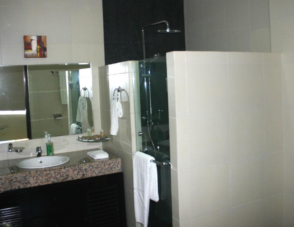 Royal Mamberamo Hotel Sorong Cameră foto