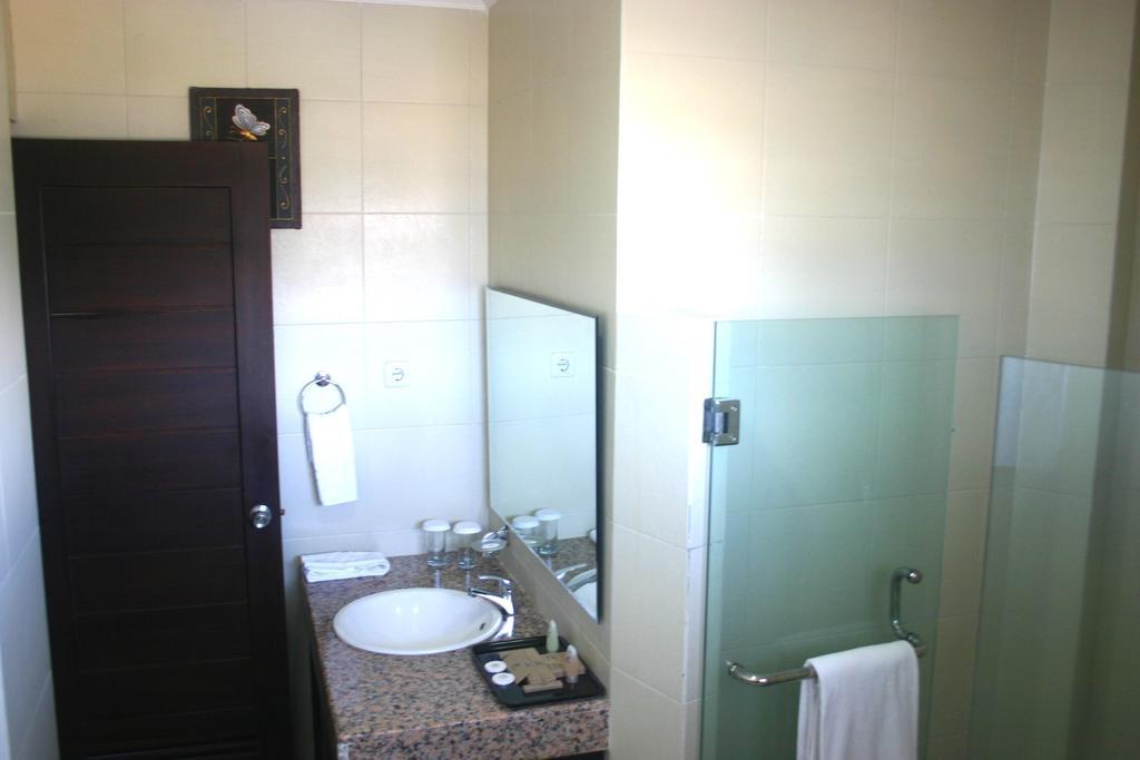 Royal Mamberamo Hotel Sorong Cameră foto